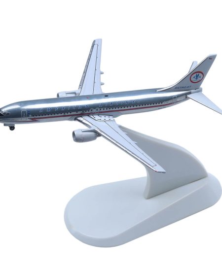 American Airlines Boeing 737-800 Metal Diecast Airplane Model N951AA 1/500