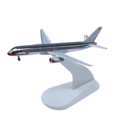 American Airlines Boeing 757-200 Scale Model Airplane Silver Plating N679AN 1/500